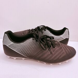 KIPSTA Men's Black & White Soccer Cleats - Size 10.5 (EU 44).